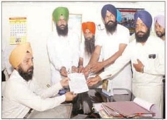 SSF (Mehta) protests against controversial movie Nanak Shah Fakir; Demands ban